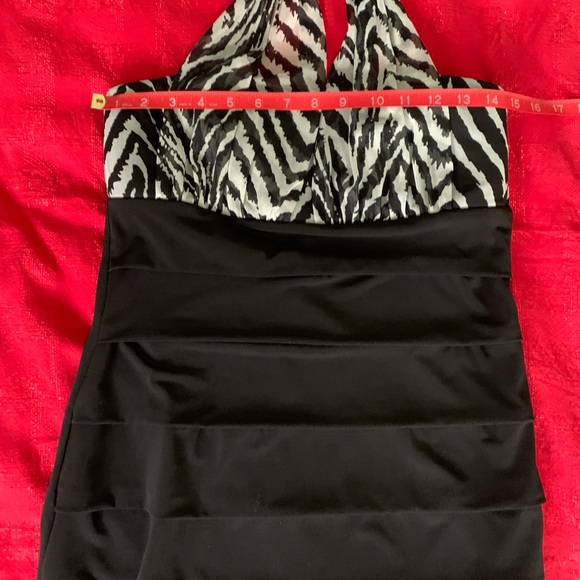 En Focus Studio Black Dress in Size 10 and Like New Condition - Picture 7 of 7